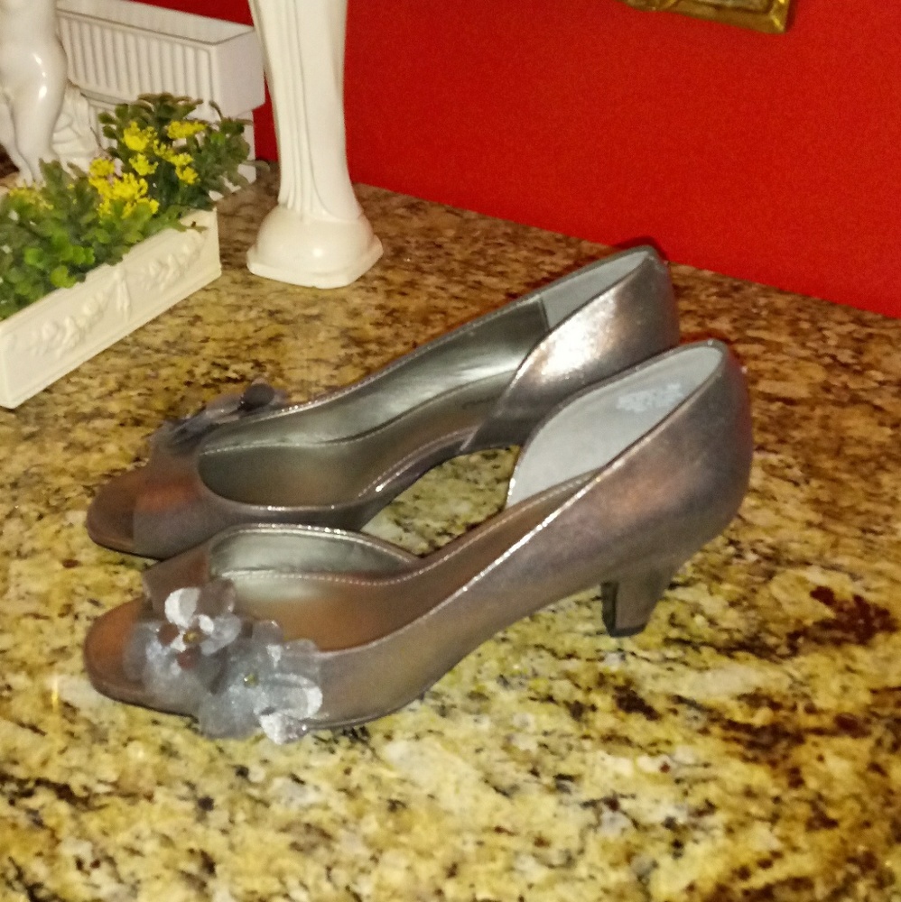 Bandolino Bopemberly Heels